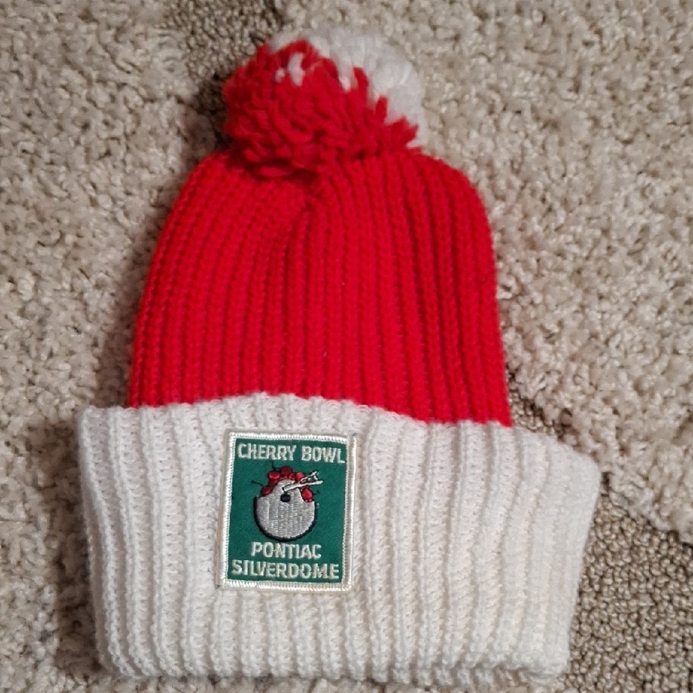Cherry Bowl Pontiac Silverdome Vintage Red and White Knit Hat
